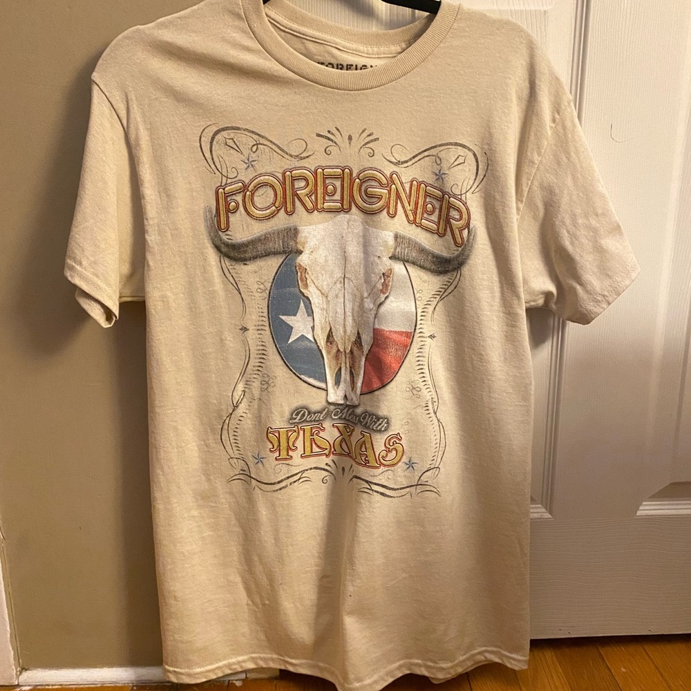 Foreigner don’t mess with Texas tee